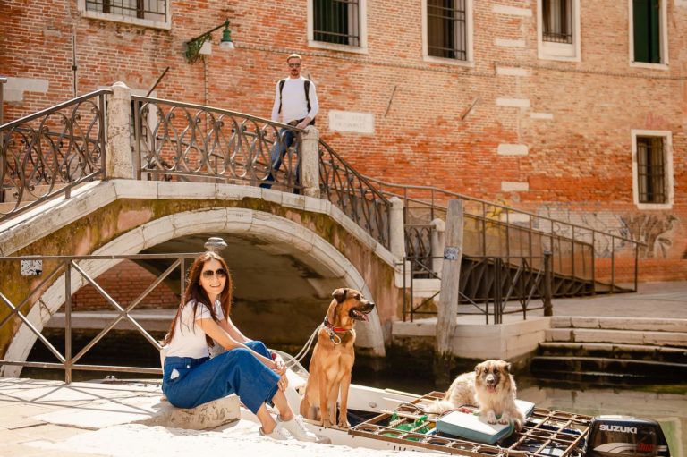 Фотограф в Венеции. Проведение качественной фотосессии для гостей города по достопримечательностям. Фото-прогулка №3. Стоимость указана.